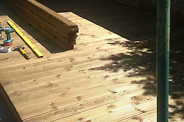 Gardening Nottingham Decking 9